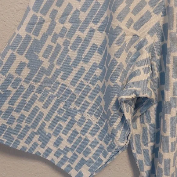 Chico's Touch of Cool Brick Geometric Ballet Elbow Tee.  Soft Blue. - Picture 3 of 7